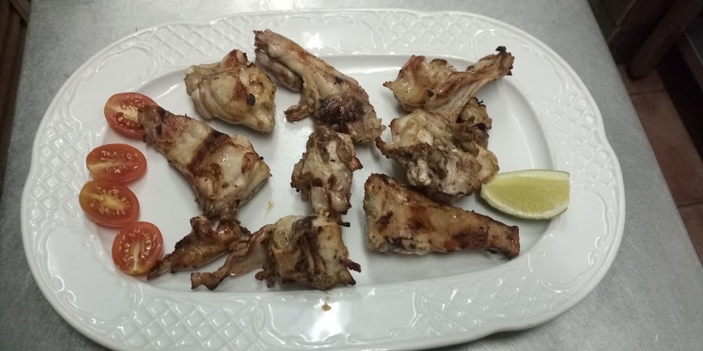 El Grill de Molina — Comida y bebida