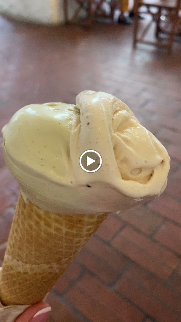 Gelateria Deliri — Videos