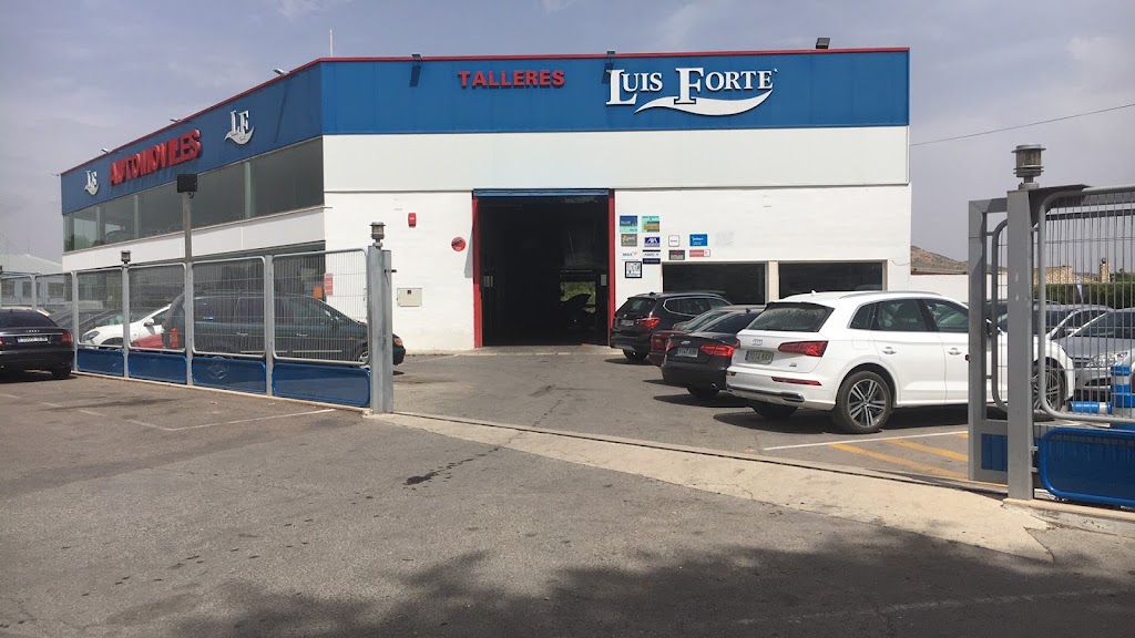AUTOMOVILES LUIS FORTE — Exterior