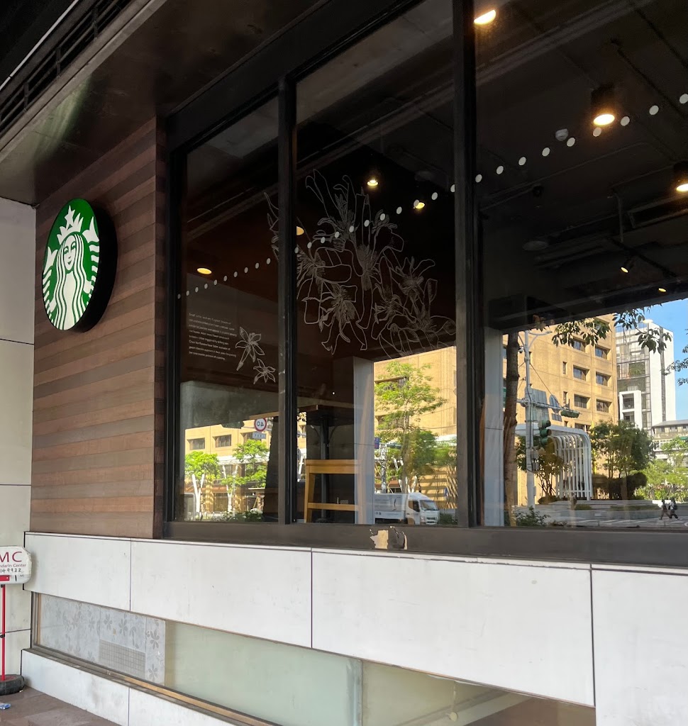 STARBUCKS 星巴克 (羅斯福門市) 的照片