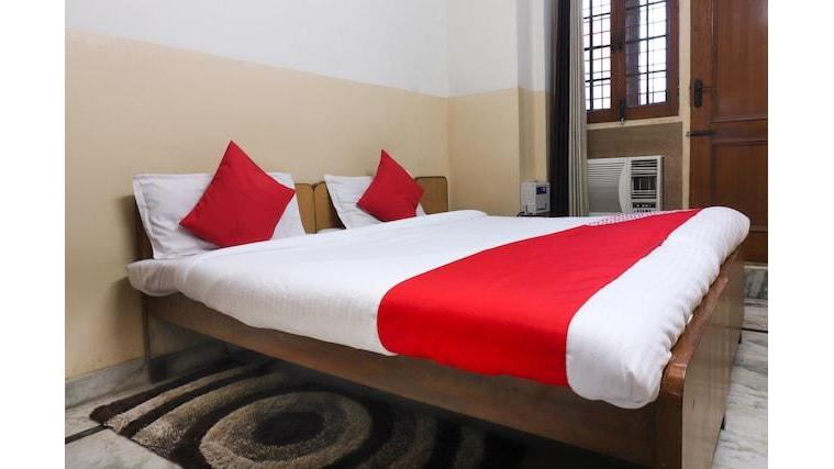Oyo 65641 Hotel Gumber