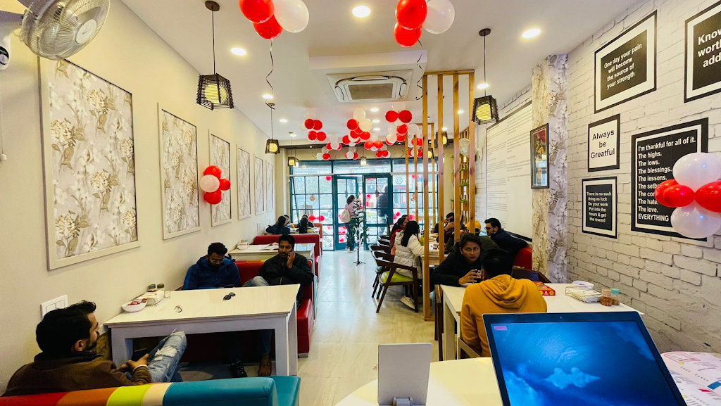 Love S Bite Serve With Love 24X7 Open Cafe I Restaurant