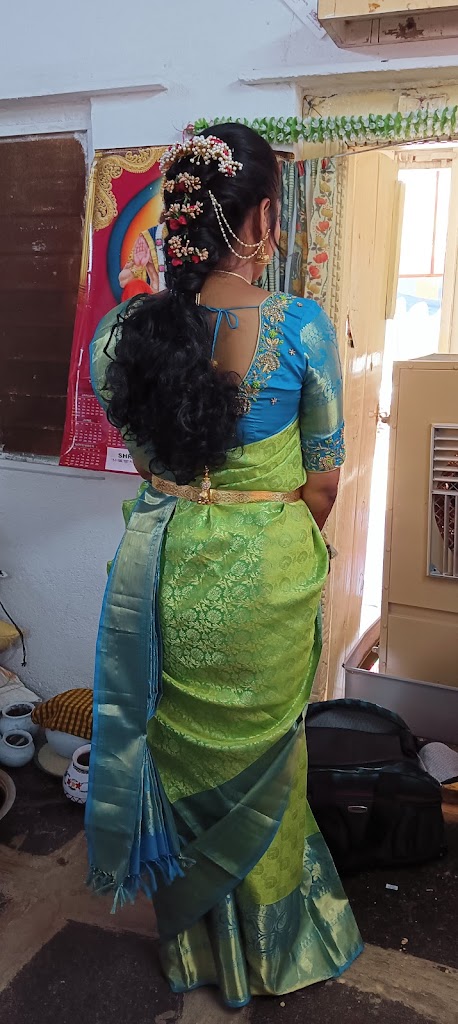 Sri Krish Beauty Parlour