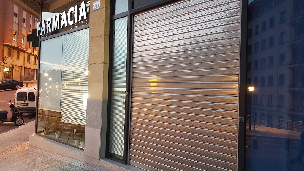 Farmacia Martinez Monge, Almudena
