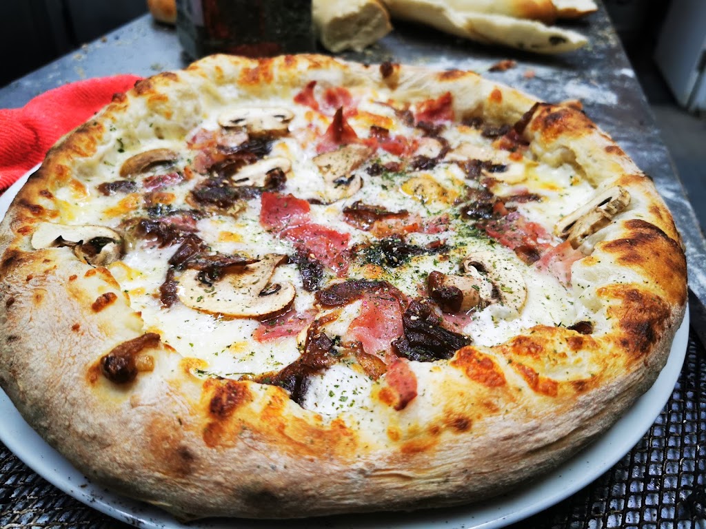Restaurante Ezaro — Comida y bebida