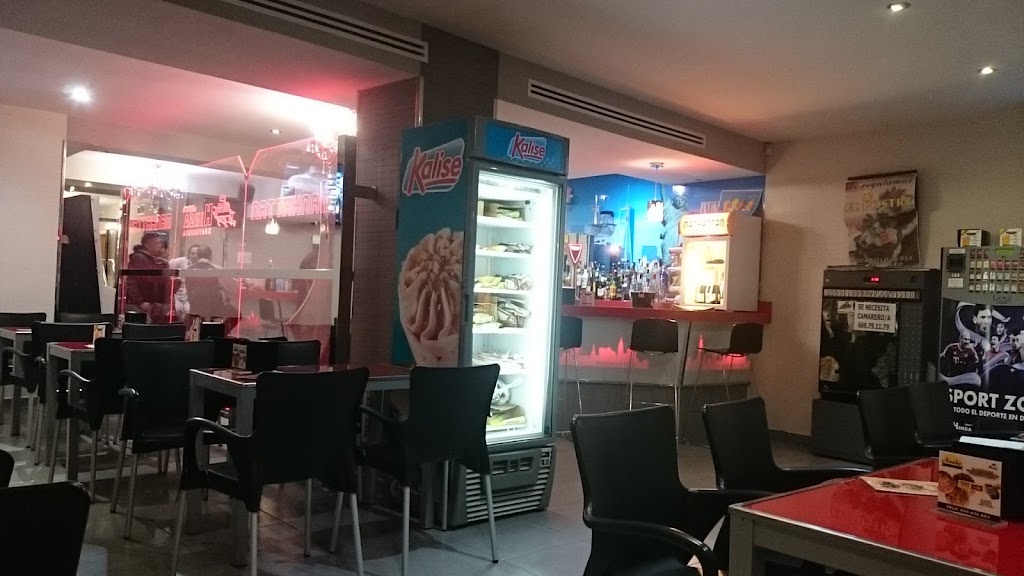 Pizzeria Cafeteria Manhattan Callosa — Ambiente