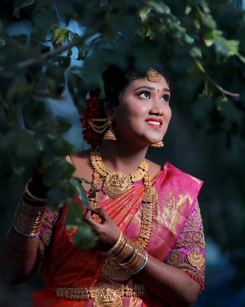 Best Beauty Parlour In Sangeetha Makeover Aari Work Designer Mehendi Artist Home 9940967162