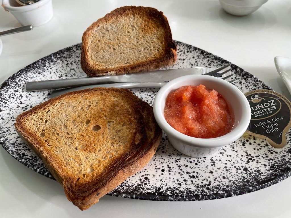 CAFETERIA EL SOL. — Comida y bebida
