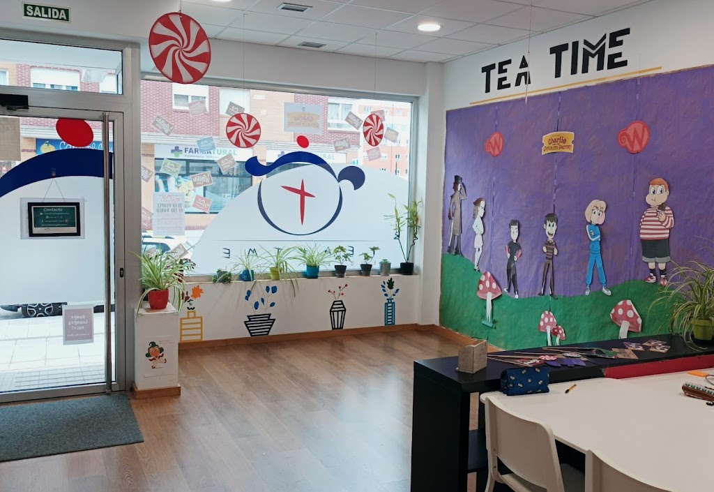 Teatime -Academia de ingles — Del propietario