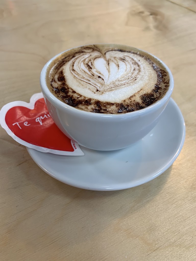Poniente Bar — Capuchino