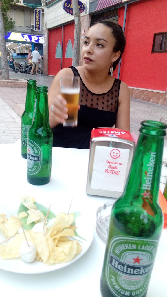 Pub Karaoke Chimeneas