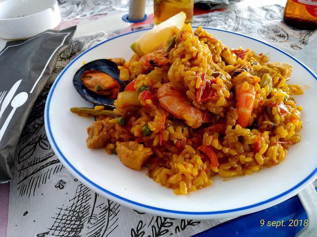 Chiringuito Frank — Comida y bebida