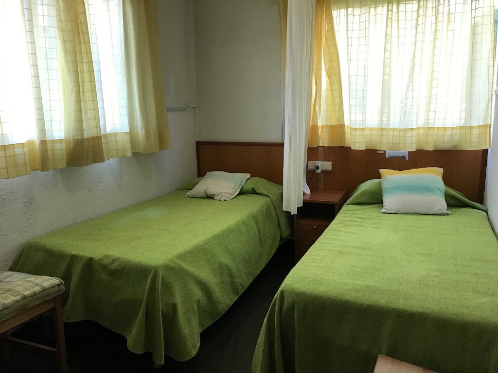 Residencia 3a Edat Castellarnau Anais — Habitaciones
