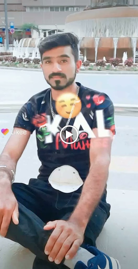 Cafe Bar Ruzafa — Videos