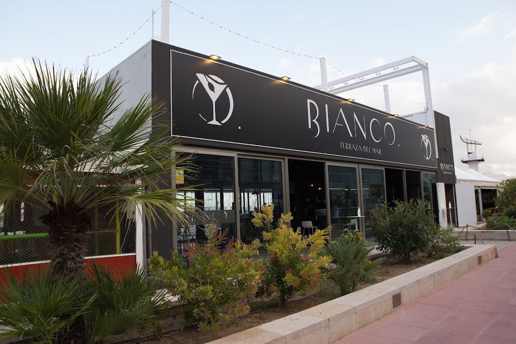 Bianco terraza del mar
