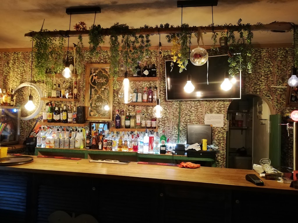 Central Friends — Ambiente