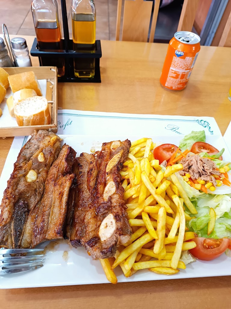 Bar restaurant Cantonada — Papas fritas
