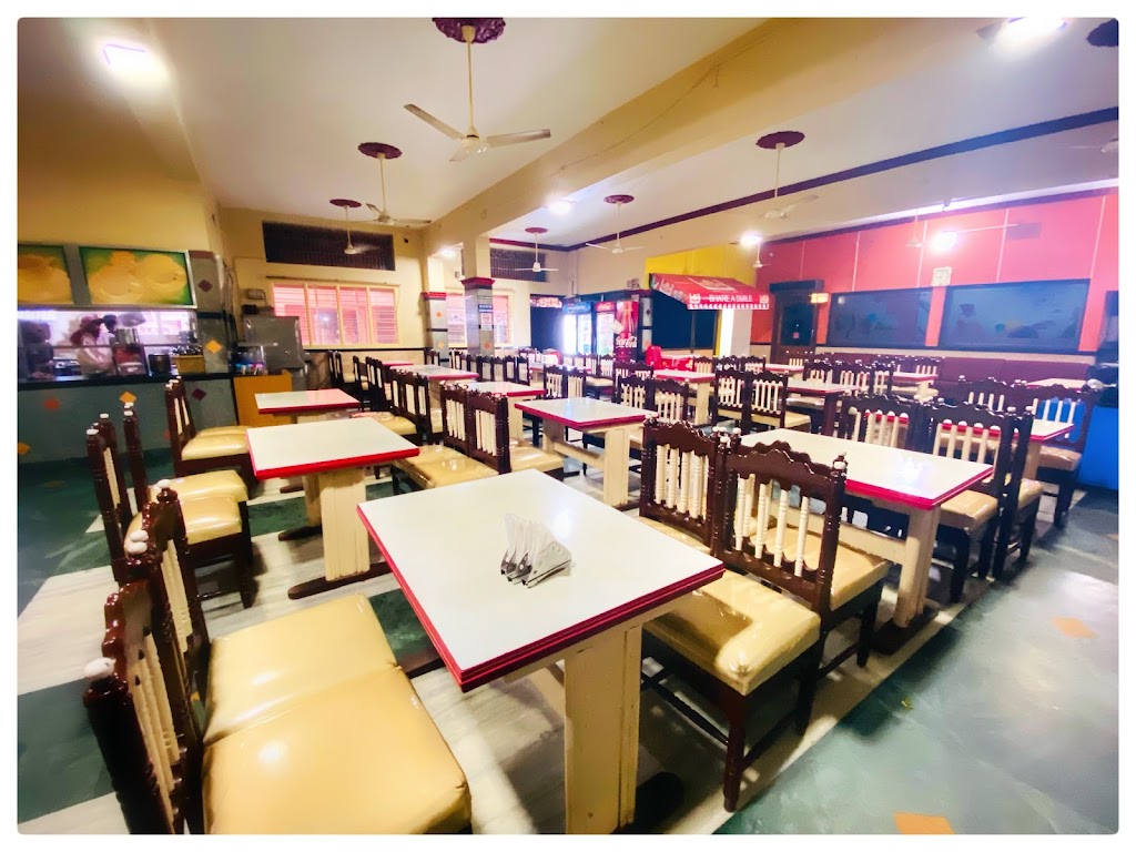 Hotel Janatha Deluxe Pathumudi Soudha