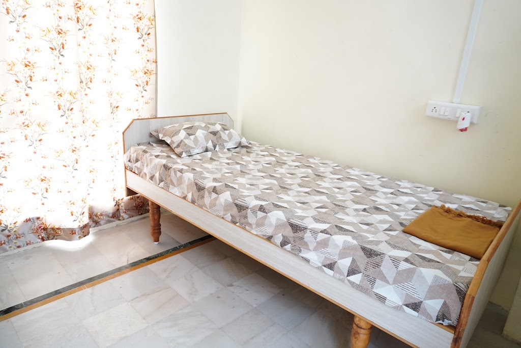 Budget Stay Hotel Best Hotel In Botad Best Rooms In Botad Best Lodge In Botad