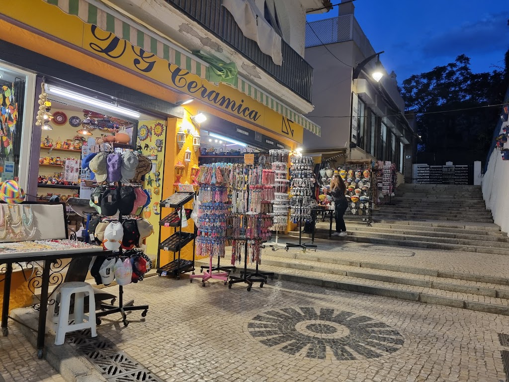 Dg Ceramica y souvenirs