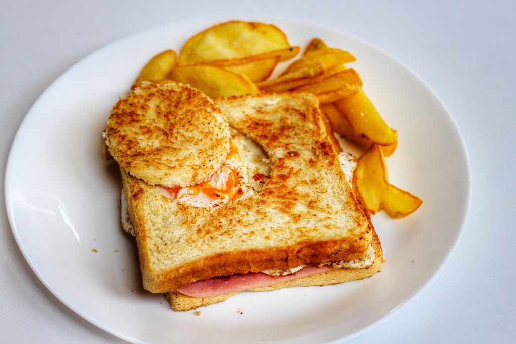 Restaurante Pistones & bielas — Comida y bebida