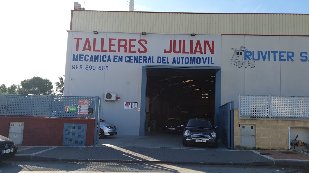 Taller Grinan Perez — Exterior