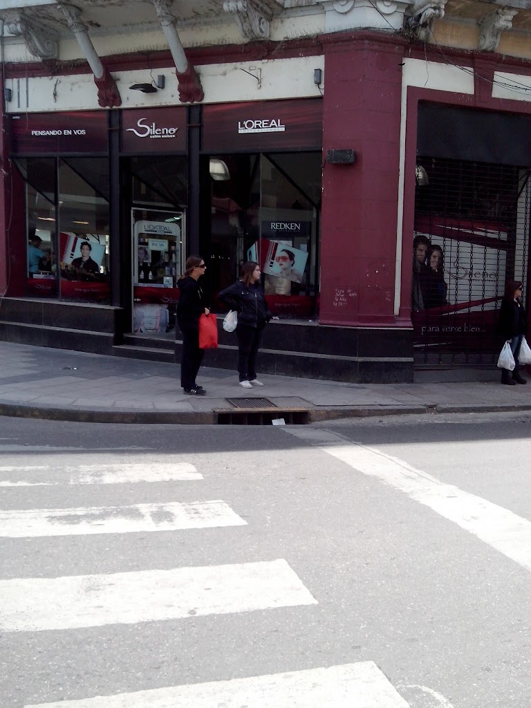 Sileno Peluqueria — Exterior