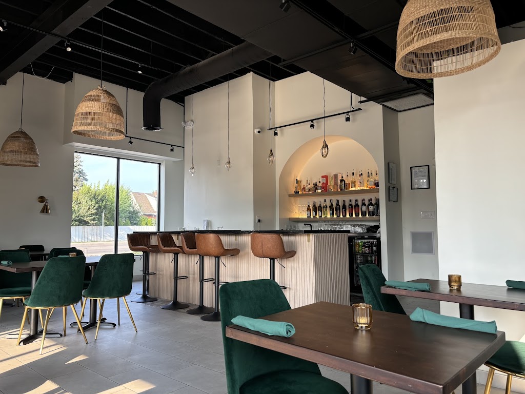 Island Queens Restaurant and Catering