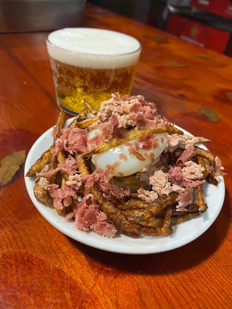 Bar Alzina — Comida y bebida