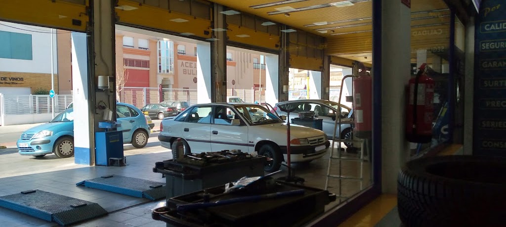 Center's Auto Motril — Interior