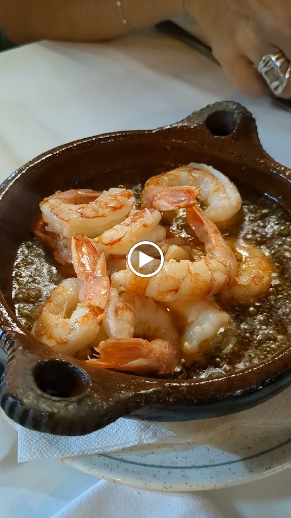 Restaurante La Rocca Restaurante Mediterraneo — Videos