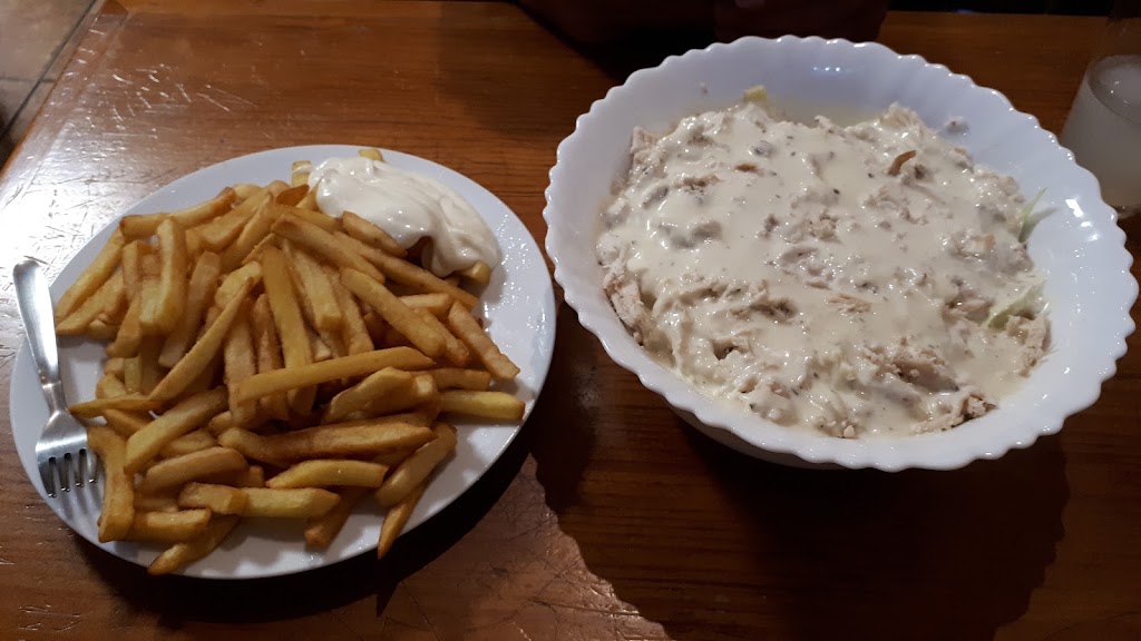 Hamburgueseria Cynthia — Comida y bebida