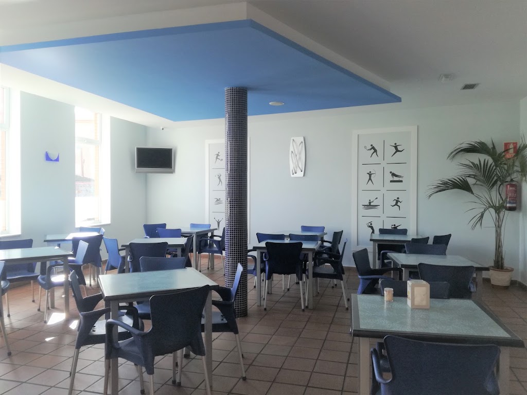Cafeteria Restaurante Piscinas Trobajo del Camino — Ambiente
