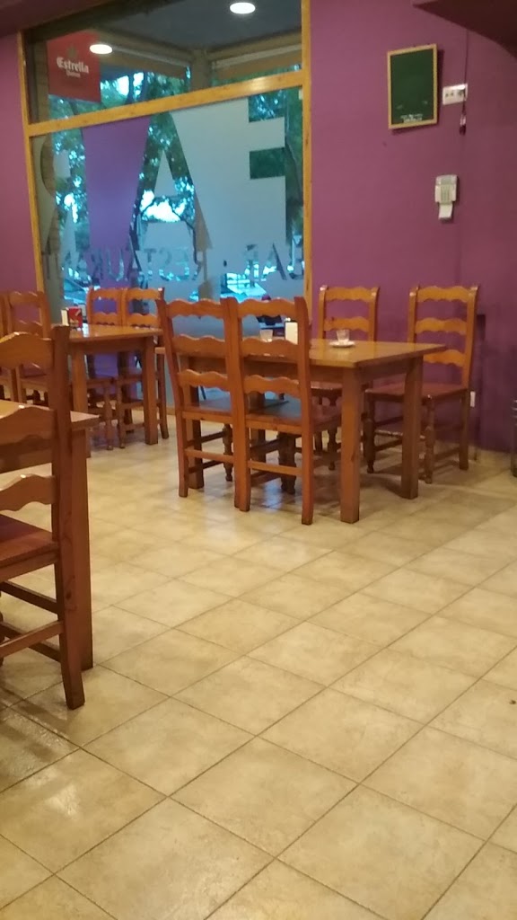 Bar Restaurant Farcit — Ambiente