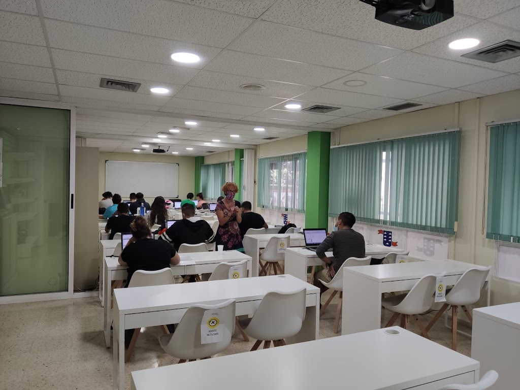 Liceo 2000 - Centro de formacion de desempleados, ocupados y empresas - Academia de Oposiciones