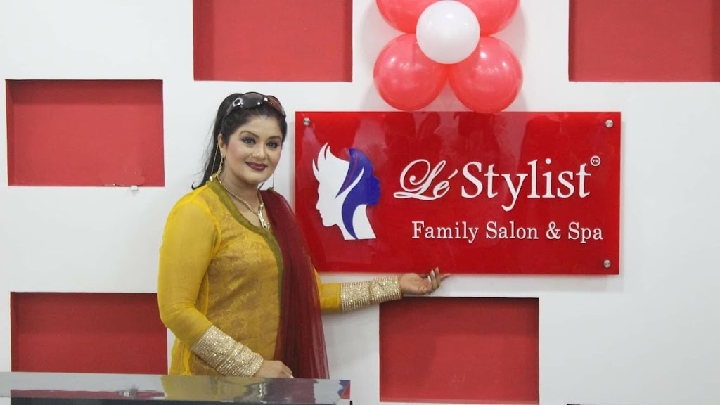 Le Stylist Salon
