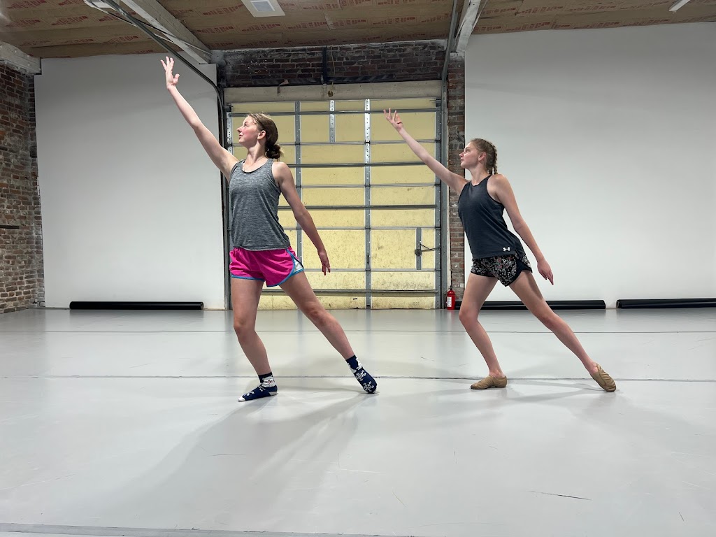  Evolve Dance Company