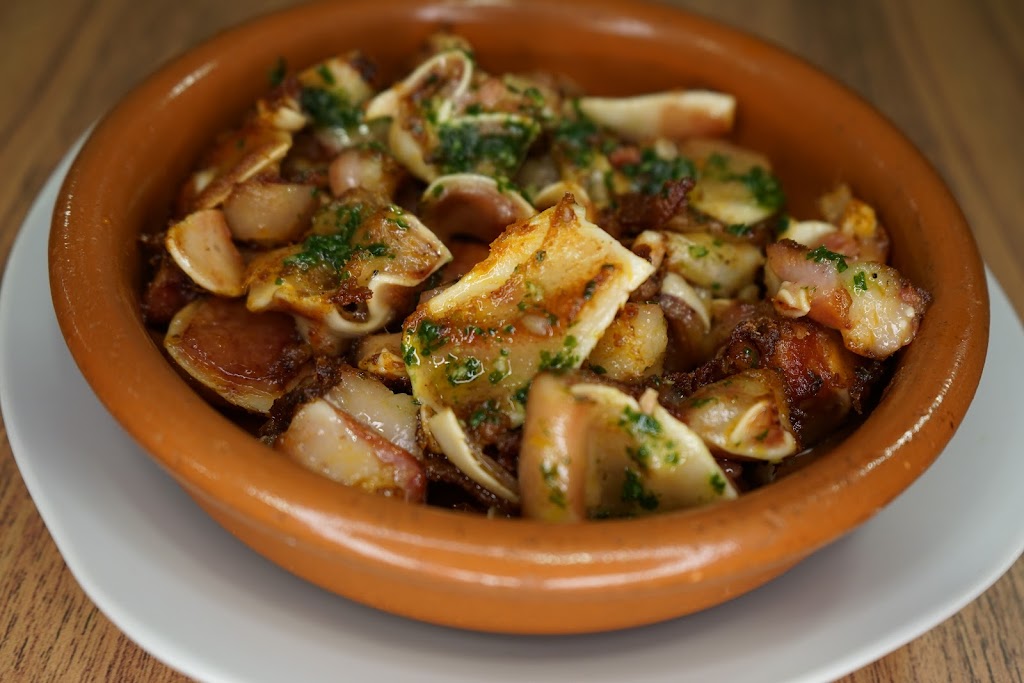 El Comboi Gastrobar — Comida y bebida