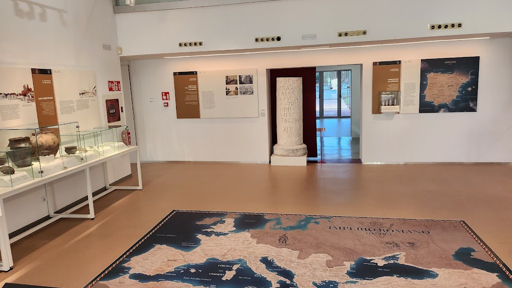 Antiquarium. Museo del yacimiento de la ciudad romana de Complutum