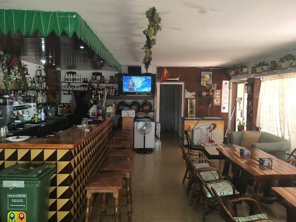 Angel Cafe Bar — Ambiente