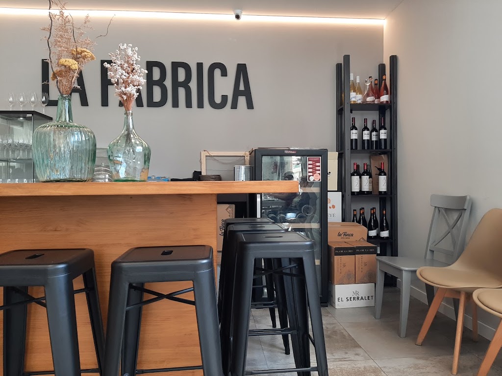La Fabrica - Restaurante Arroceria en Vilanova — Ambiente