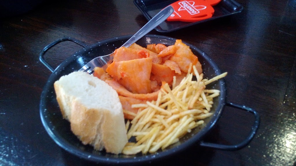 Cafes y Copas Imperial — Comida y bebida