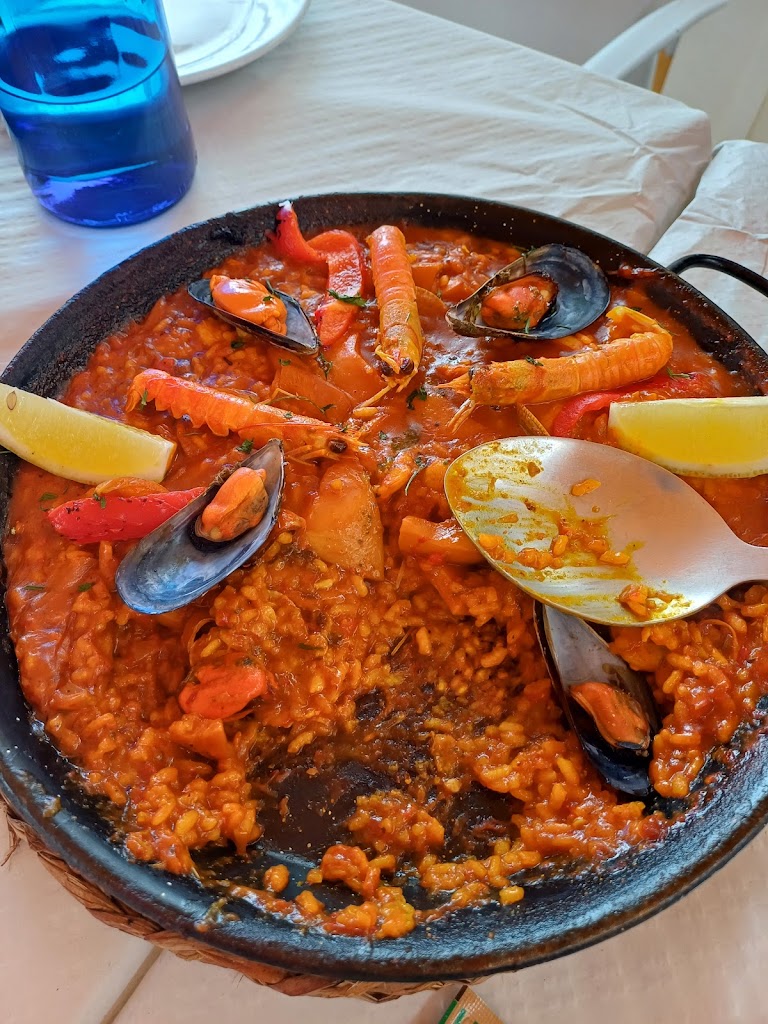 Restaurante El Patio Andalu — Paella