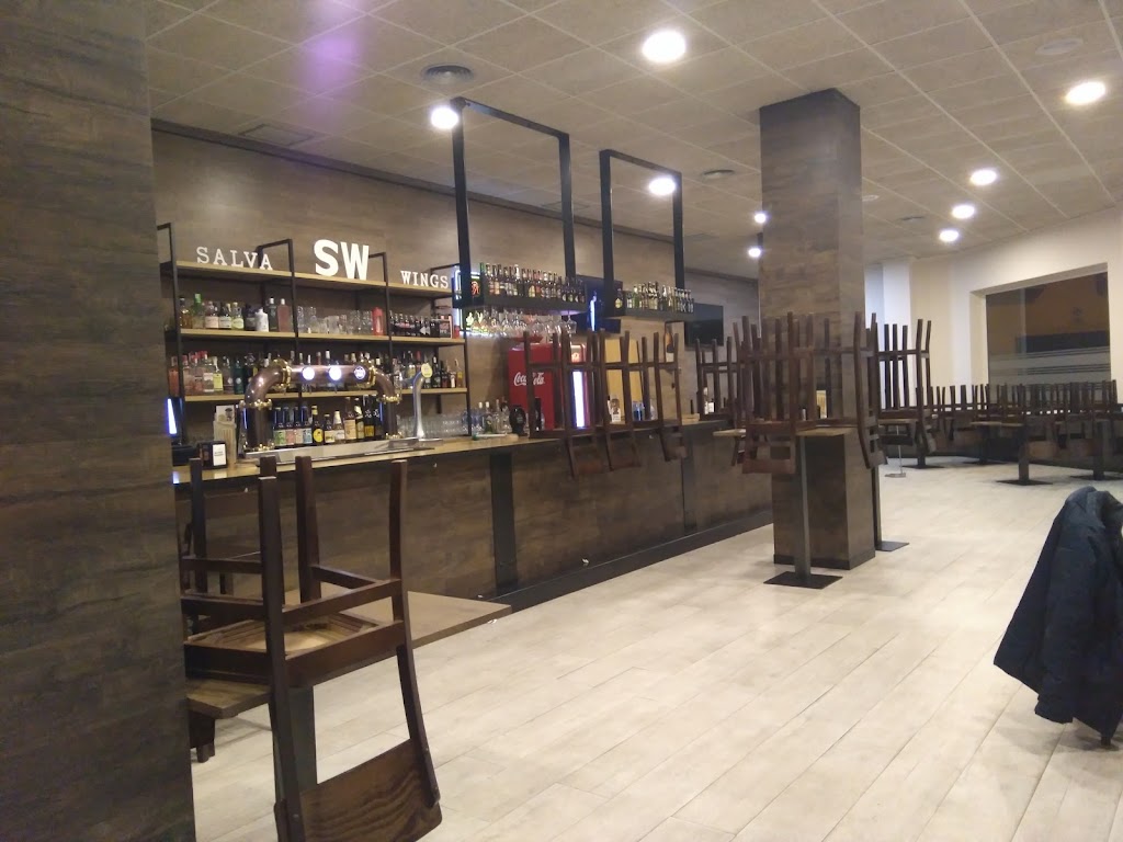 Hamburgueseria Salva Wings — Ambiente