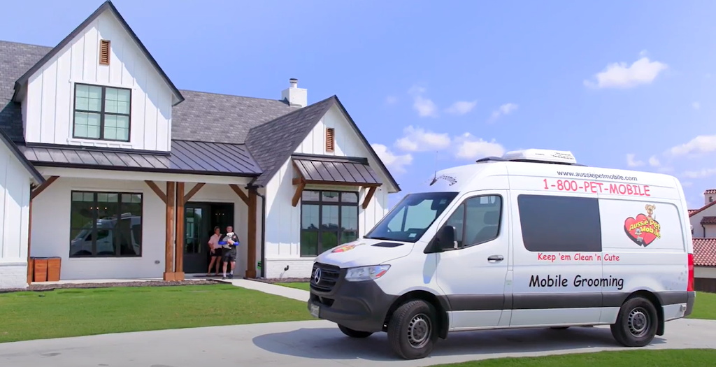 Pet groomer in Midvale