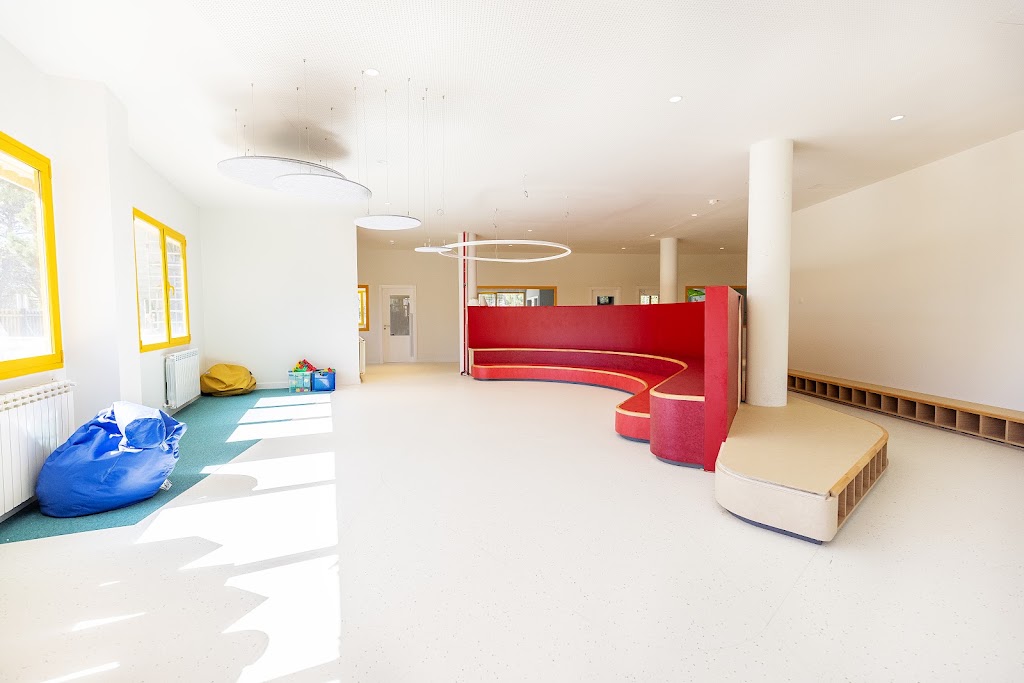 Agora Madrid International School — Del propietario