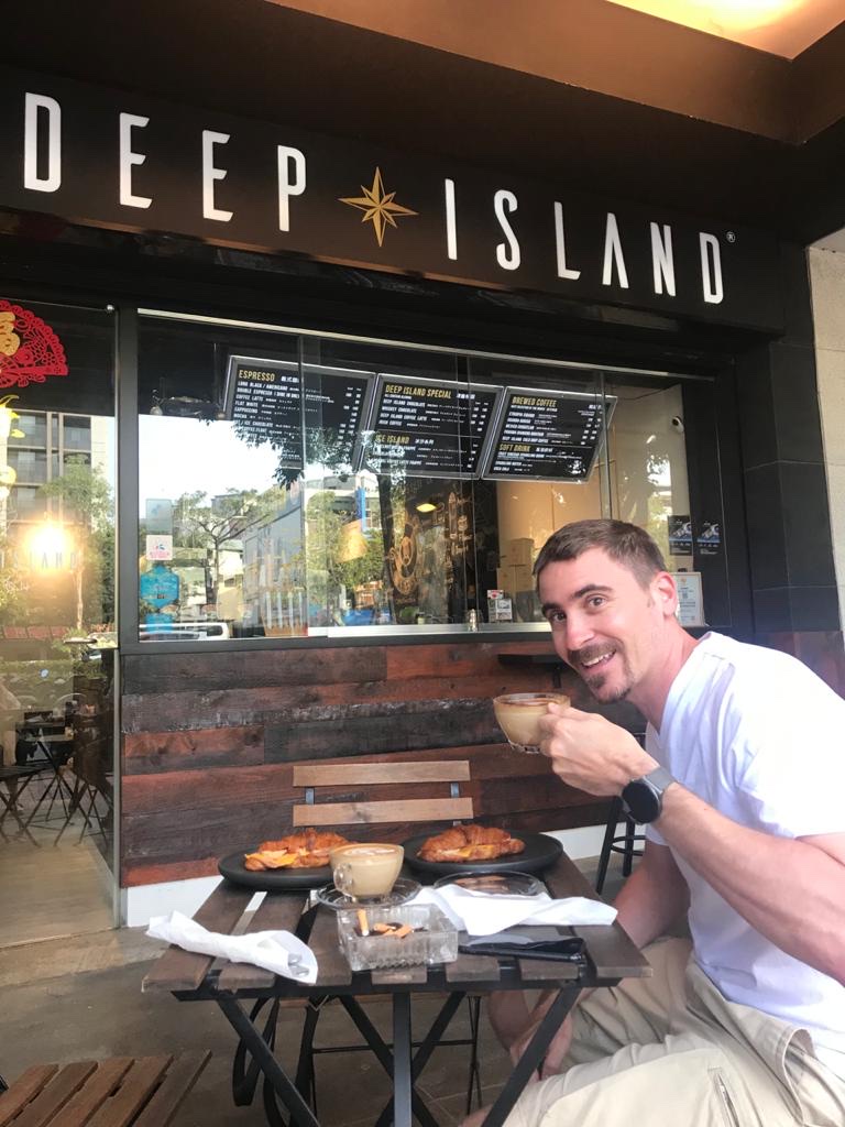 Deep Island Coffee 深島咖啡 的照片