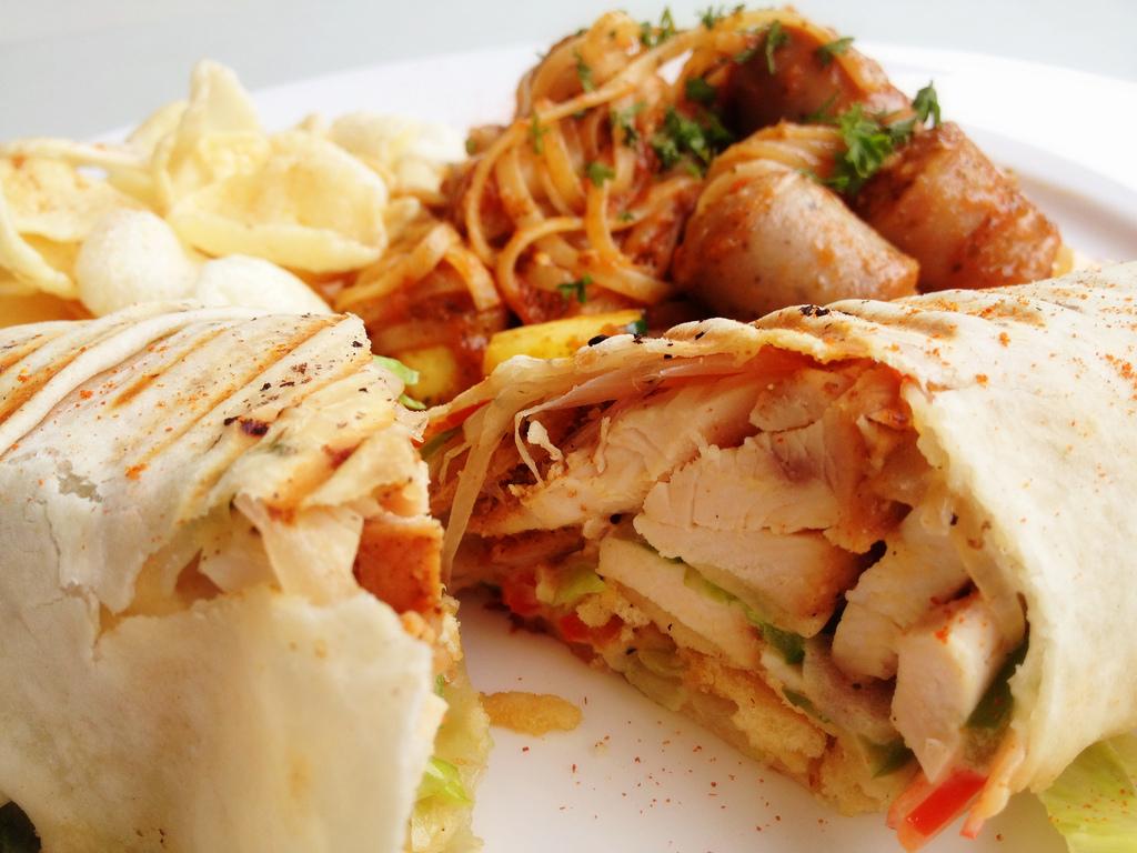 Amigos doner kebab — Comida y bebida