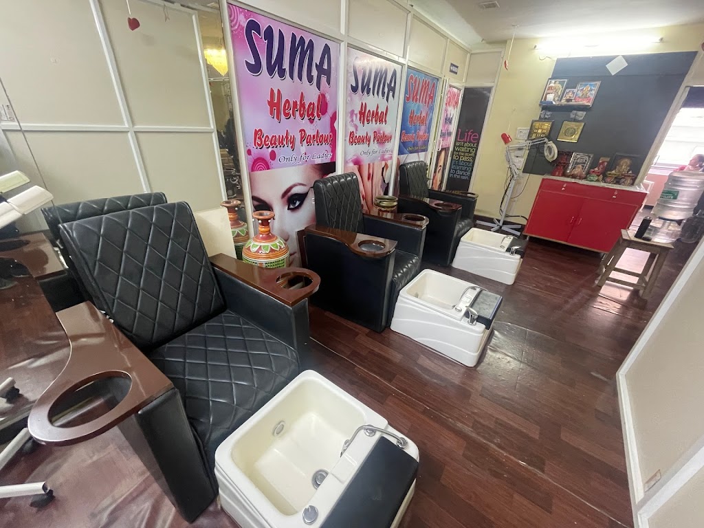 Suma Makeup Studio Academy