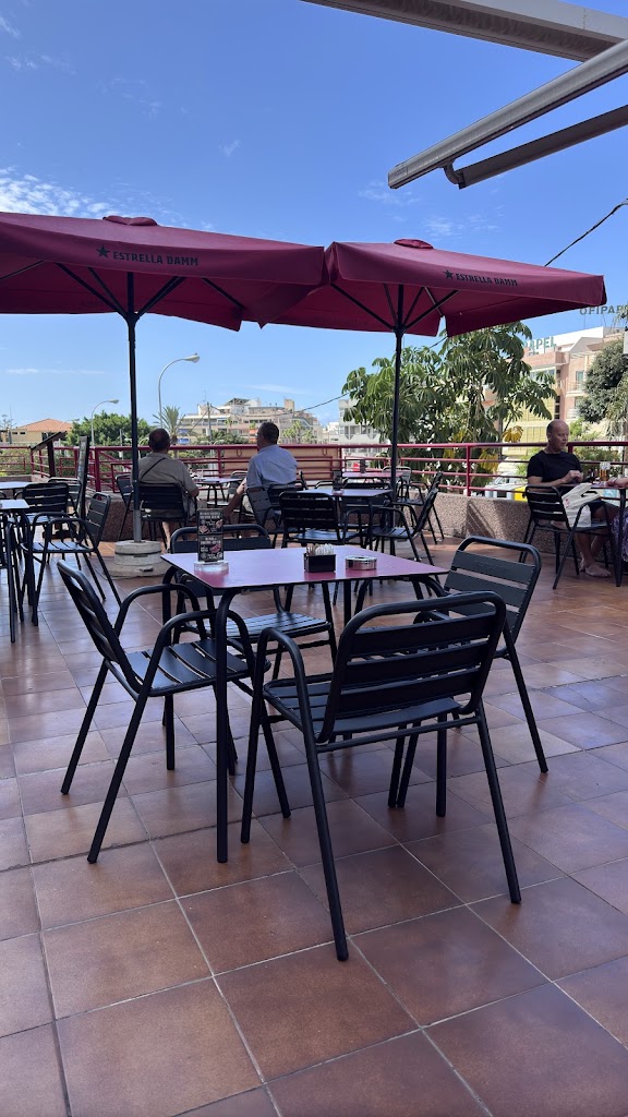 MOOD Cafe - Los Cristianos — Ambiente